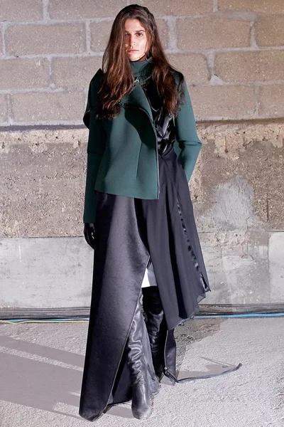 Look 30